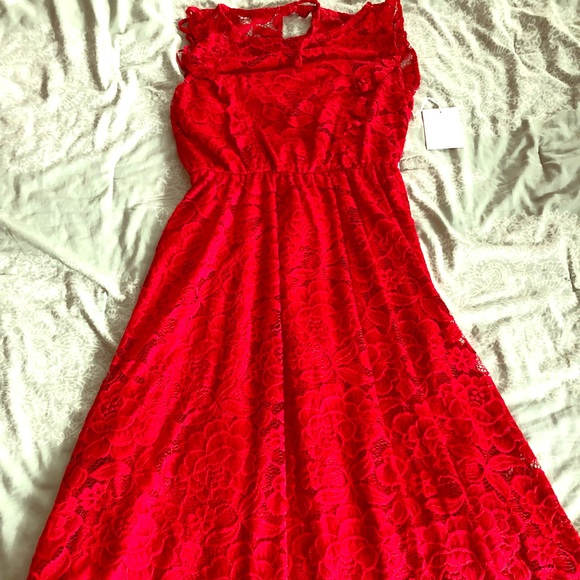 little red lace dress